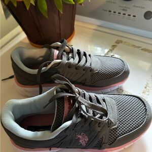 Polo athletic woman size6.5 preowed very neat few time used